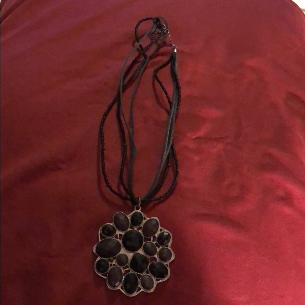 Great necklace - goes with everything!